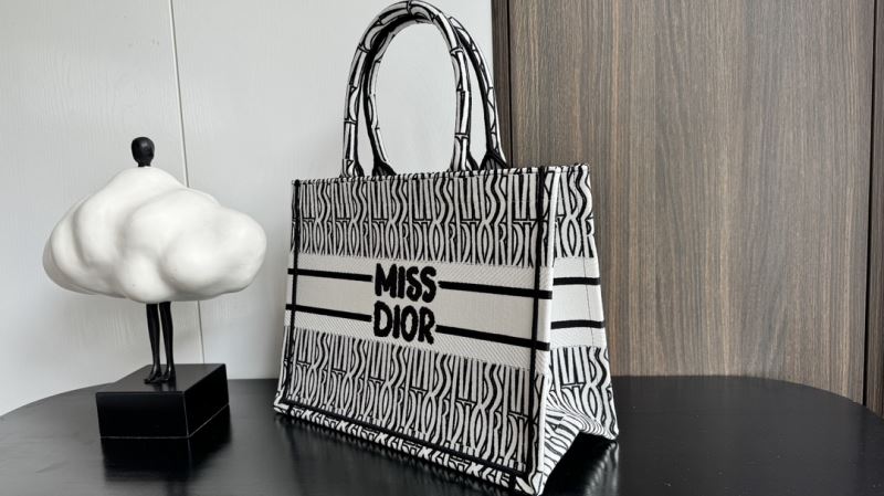 chr1st1an D10r shopping bags